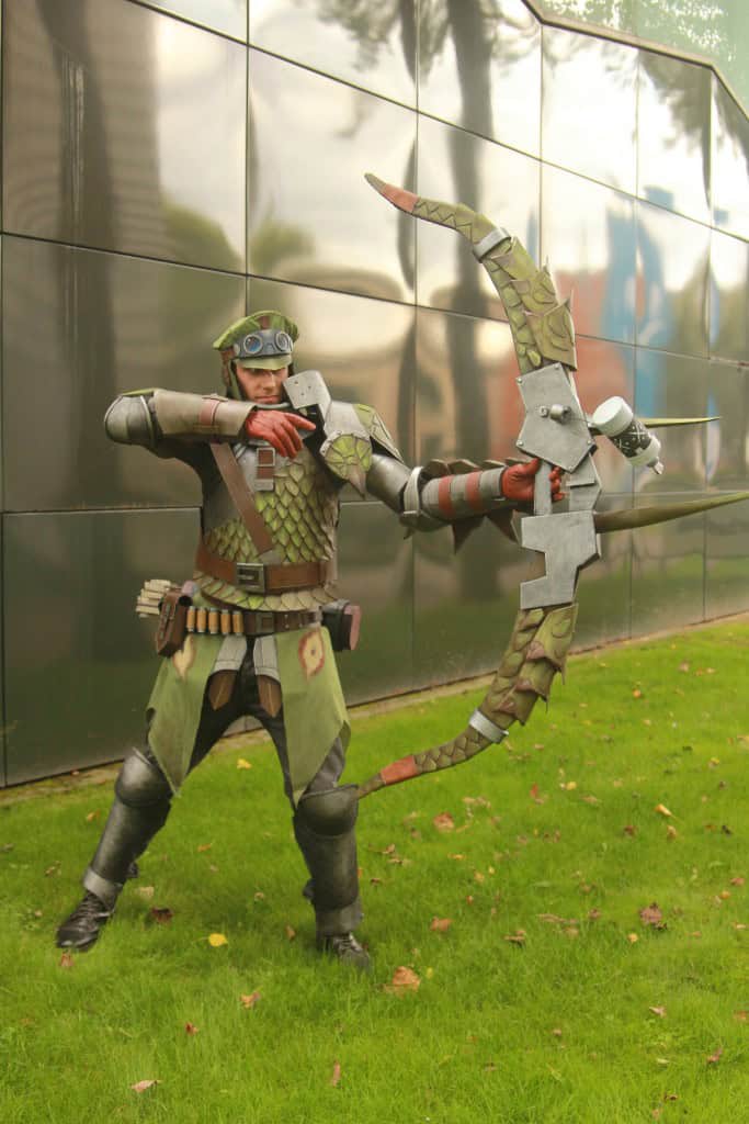 Perfiles: Cazador con armadura de Rathian por FonteArt Cosplay