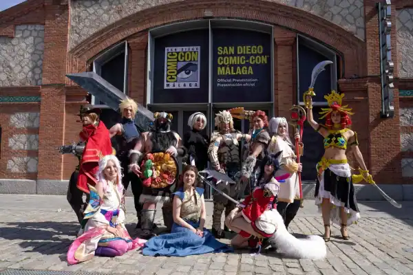 Cosplayers en la presentación de la San Diego Comic-Con Málaga 2026