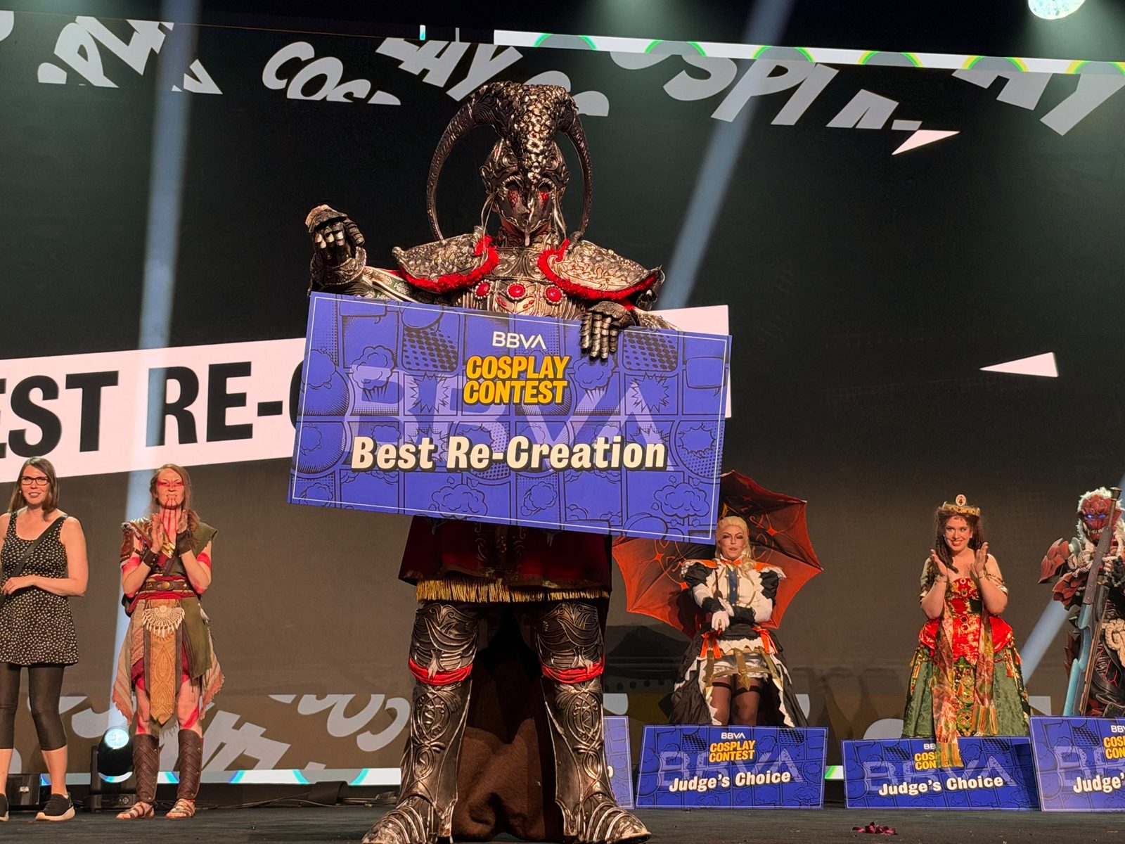 Vemu con su cosplay de Juno Hoslow de Elden Ring, ganador del Best Re-Creation en el BBVA Cosplay Contest de San Diego Comic-Con Málaga 2026